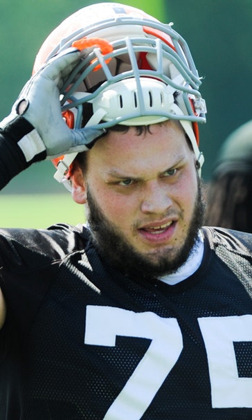 Browns notebook: Rookie G Bitonio off to a great start